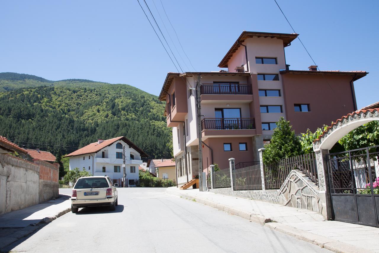 Sveti Nikola Family Hotel Sapareva Bania Exterior foto